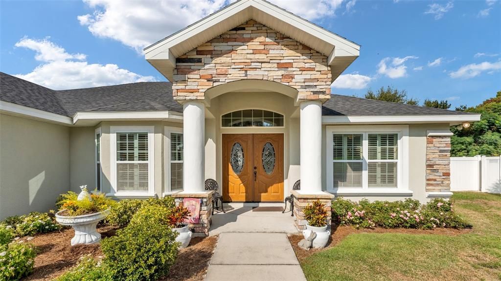 For Sale: $360,000 (4 beds, 2 baths, 1980 Square Feet)