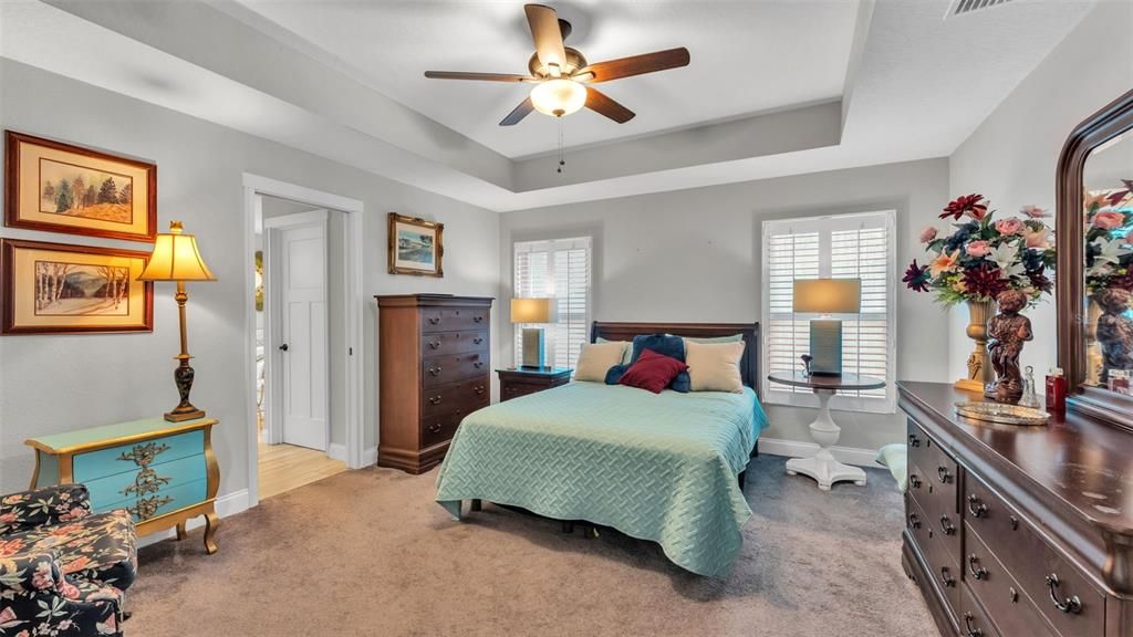 For Sale: $360,000 (4 beds, 2 baths, 1980 Square Feet)