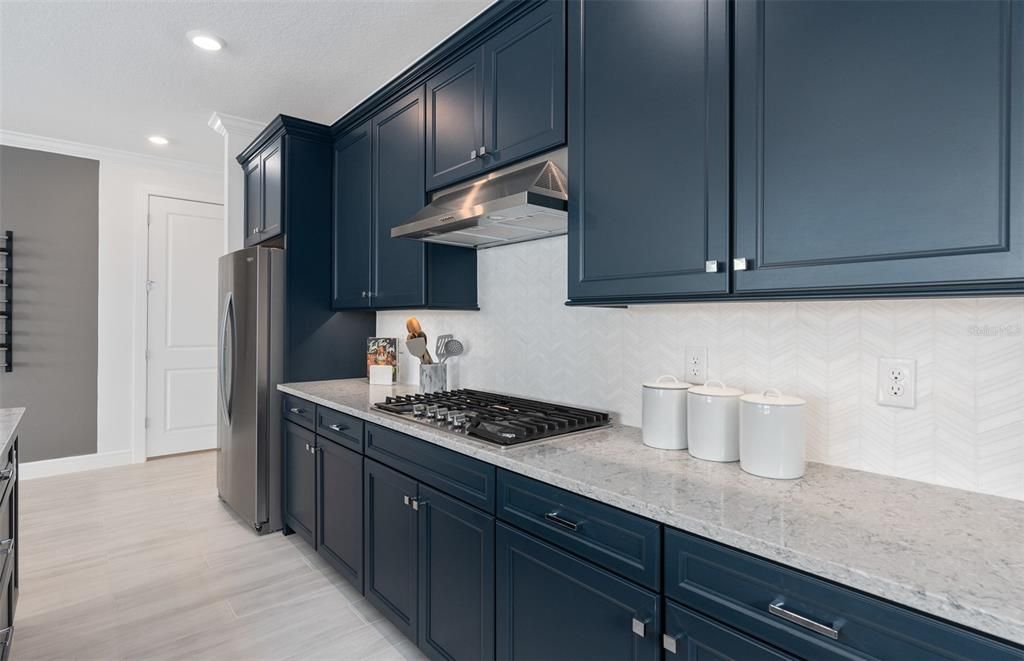 For Sale: $707,070 (2 beds, 2 baths, 1943 Square Feet)