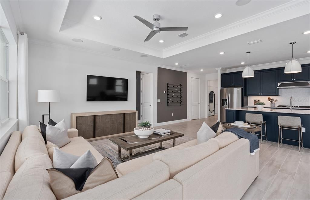 For Sale: $707,070 (2 beds, 2 baths, 1943 Square Feet)