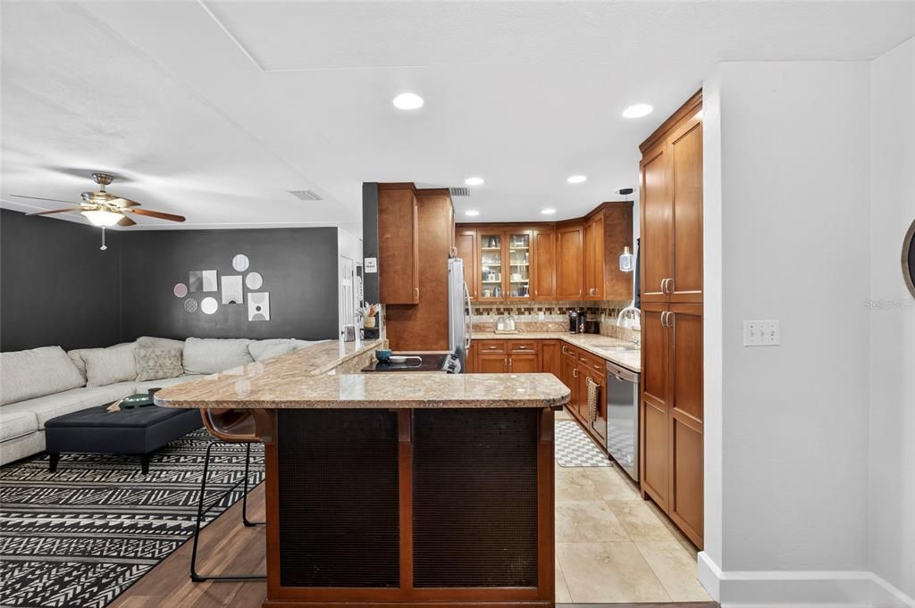 For Sale: $549,900 (3 beds, 2 baths, 1872 Square Feet)