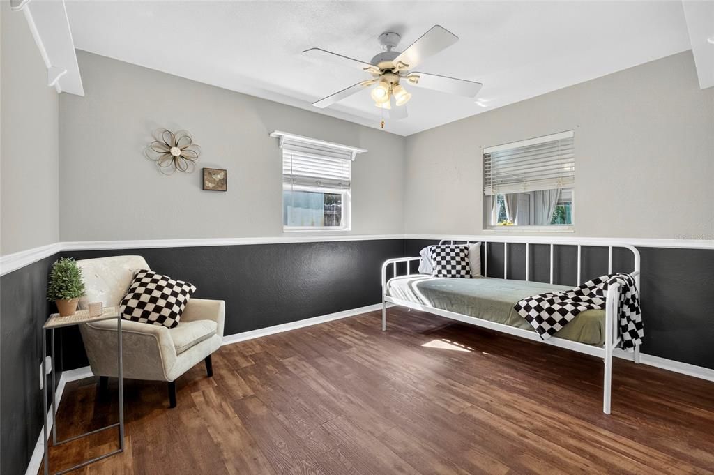 For Sale: $549,900 (3 beds, 2 baths, 1872 Square Feet)