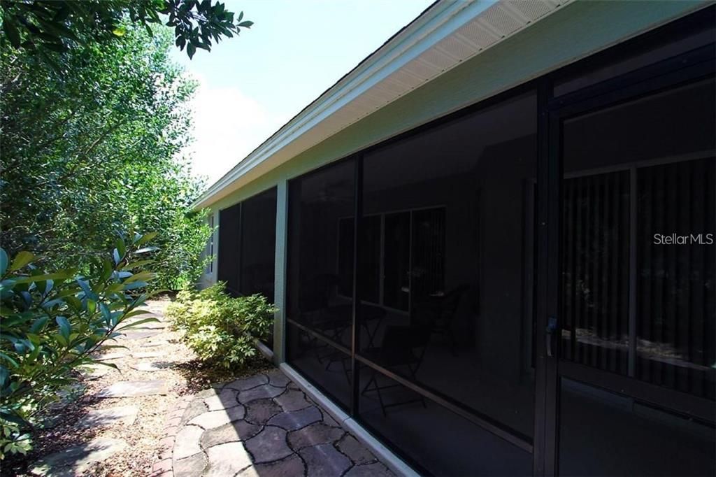 出租: $2,600 (3 贝兹, 3 浴室, 1990 平方英尺)