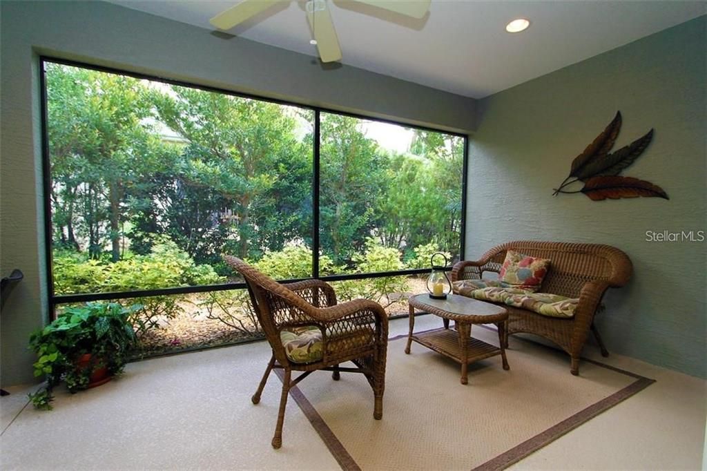 出租: $2,600 (3 贝兹, 3 浴室, 1990 平方英尺)