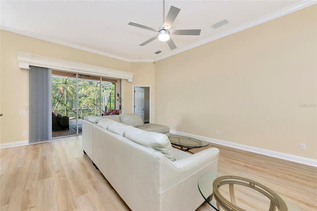 For Sale: $525,000 (3 beds, 2 baths, 1679 Square Feet)