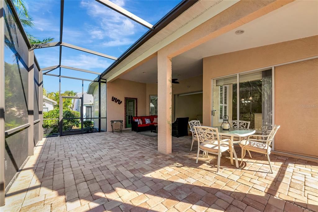 For Sale: $525,000 (3 beds, 2 baths, 1679 Square Feet)