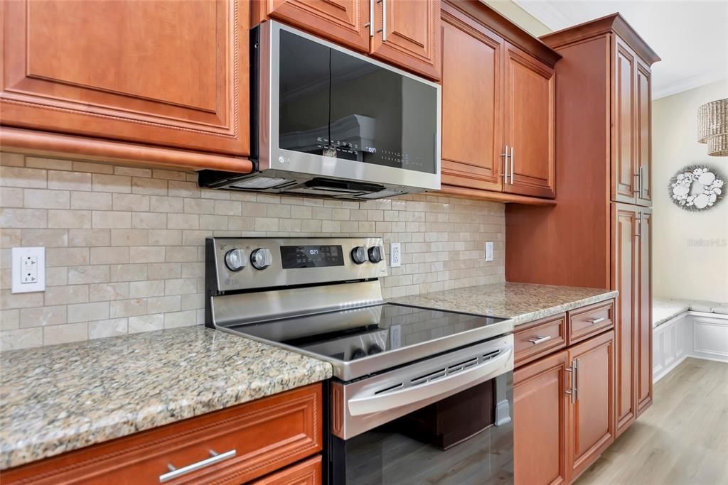 For Sale: $525,000 (3 beds, 2 baths, 1679 Square Feet)