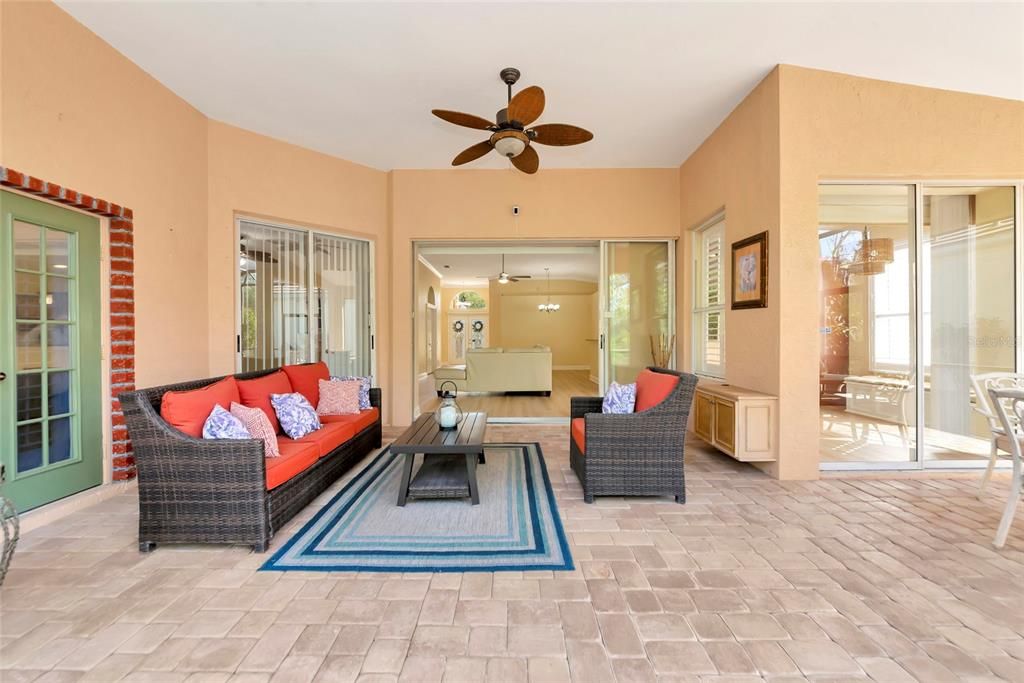 For Sale: $525,000 (3 beds, 2 baths, 1679 Square Feet)