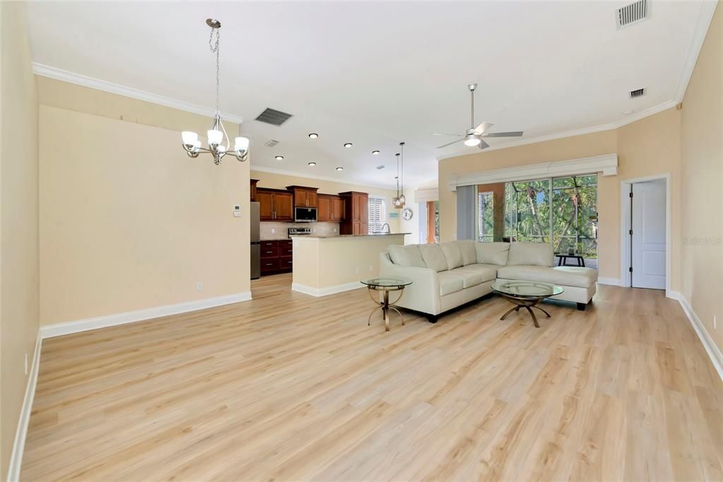 For Sale: $525,000 (3 beds, 2 baths, 1679 Square Feet)