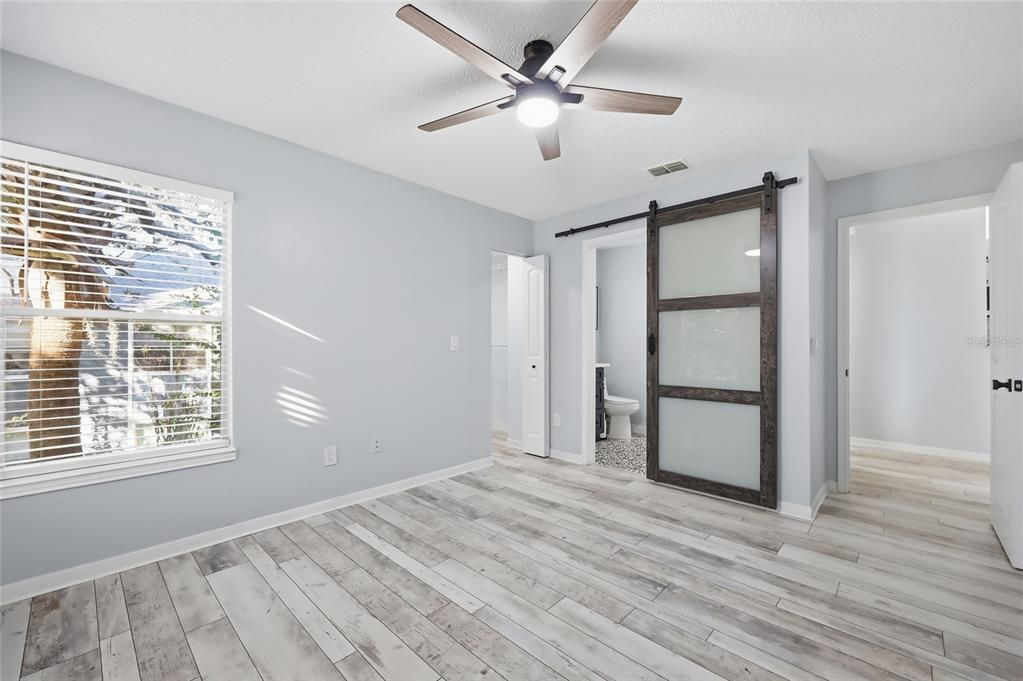 For Rent: $1,780 (2 beds, 1 baths, 819 Square Feet)