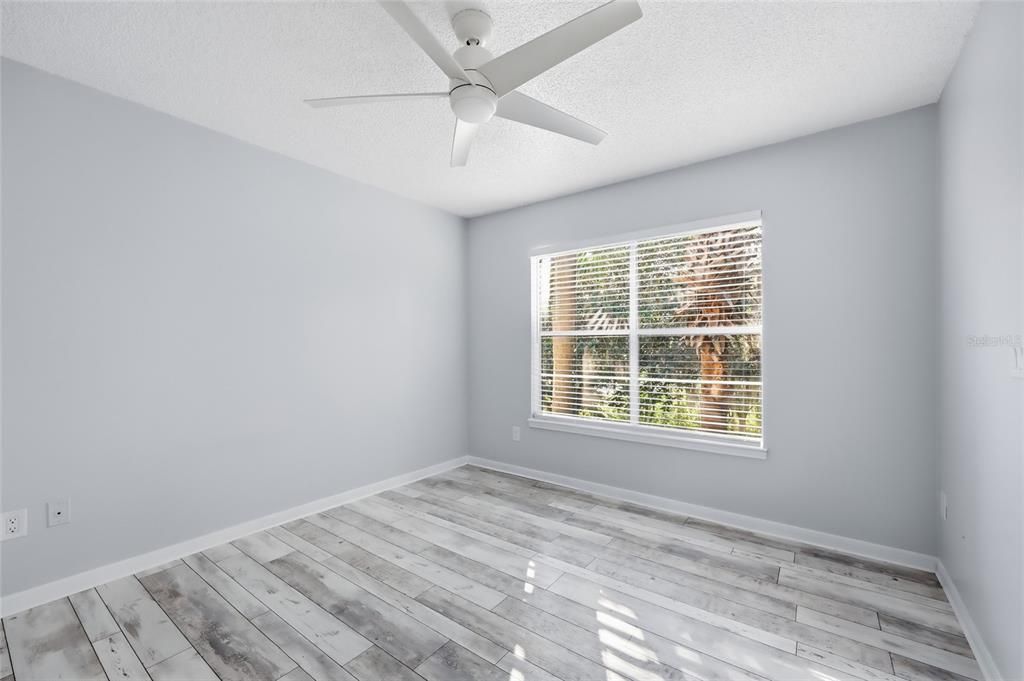 For Rent: $1,780 (2 beds, 1 baths, 819 Square Feet)