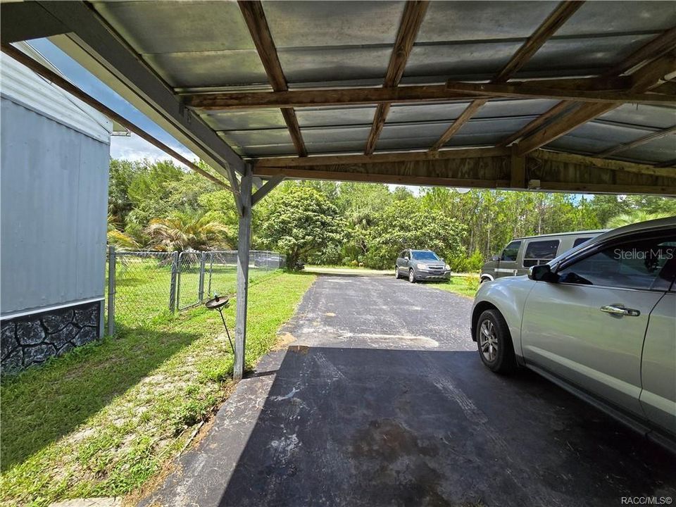 待售: $125,000 (2 贝兹, 2 浴室, 924 平方英尺)