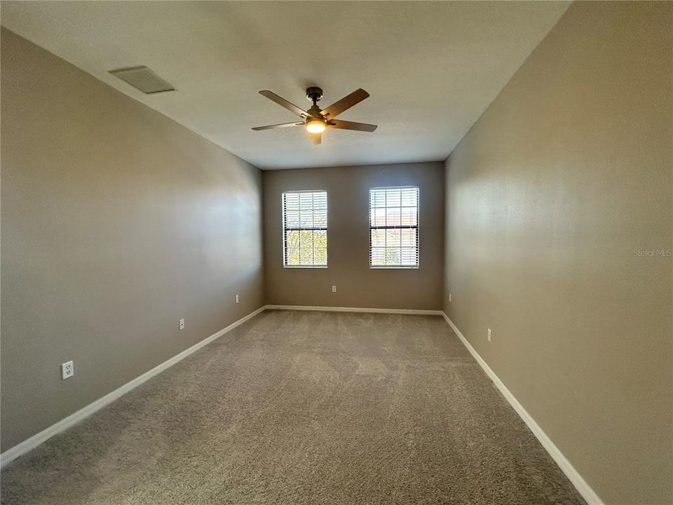 For Rent: $2,200 (3 beds, 2 baths, 1836 Square Feet)