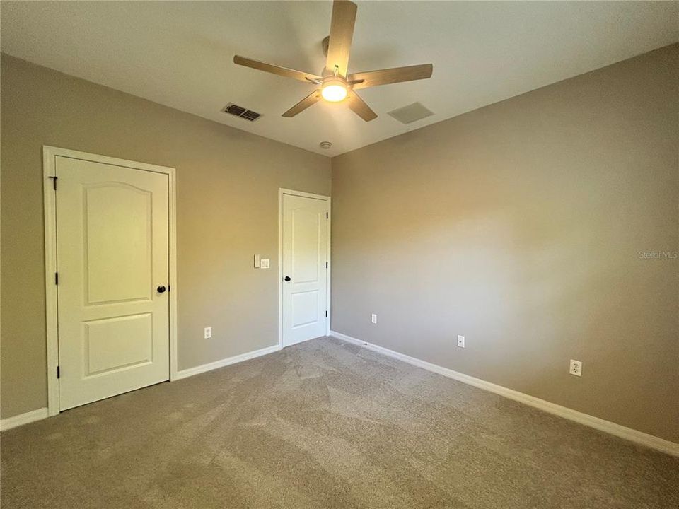 For Rent: $2,200 (3 beds, 2 baths, 1836 Square Feet)