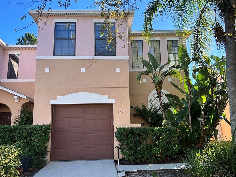 For Rent: $2,200 (3 beds, 2 baths, 1836 Square Feet)