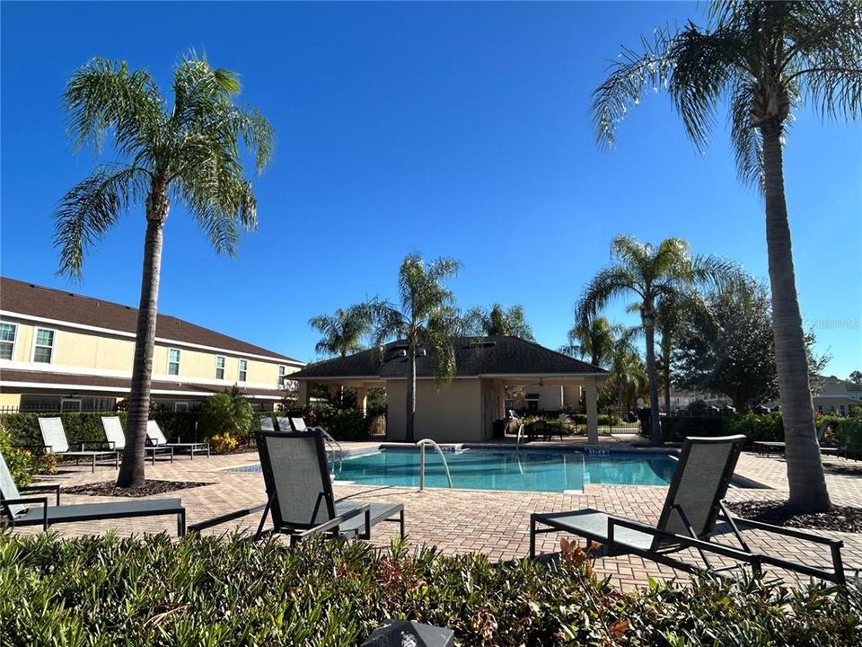 For Rent: $2,200 (3 beds, 2 baths, 1836 Square Feet)