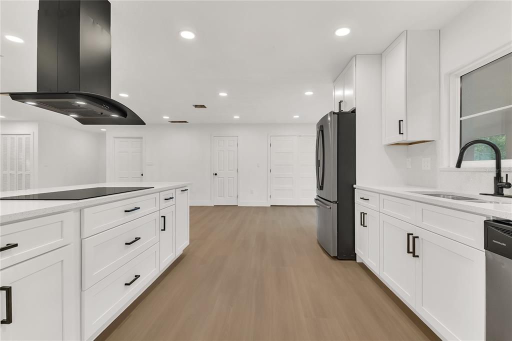 For Sale: $470,000 (4 beds, 2 baths, 2406 Square Feet)