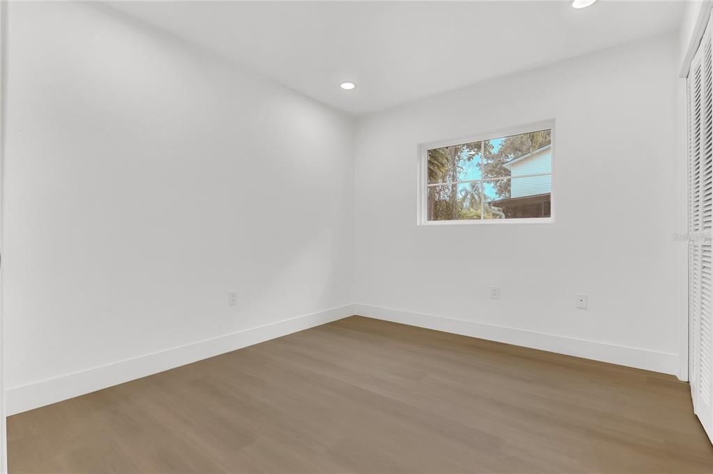 For Sale: $470,000 (4 beds, 2 baths, 2406 Square Feet)