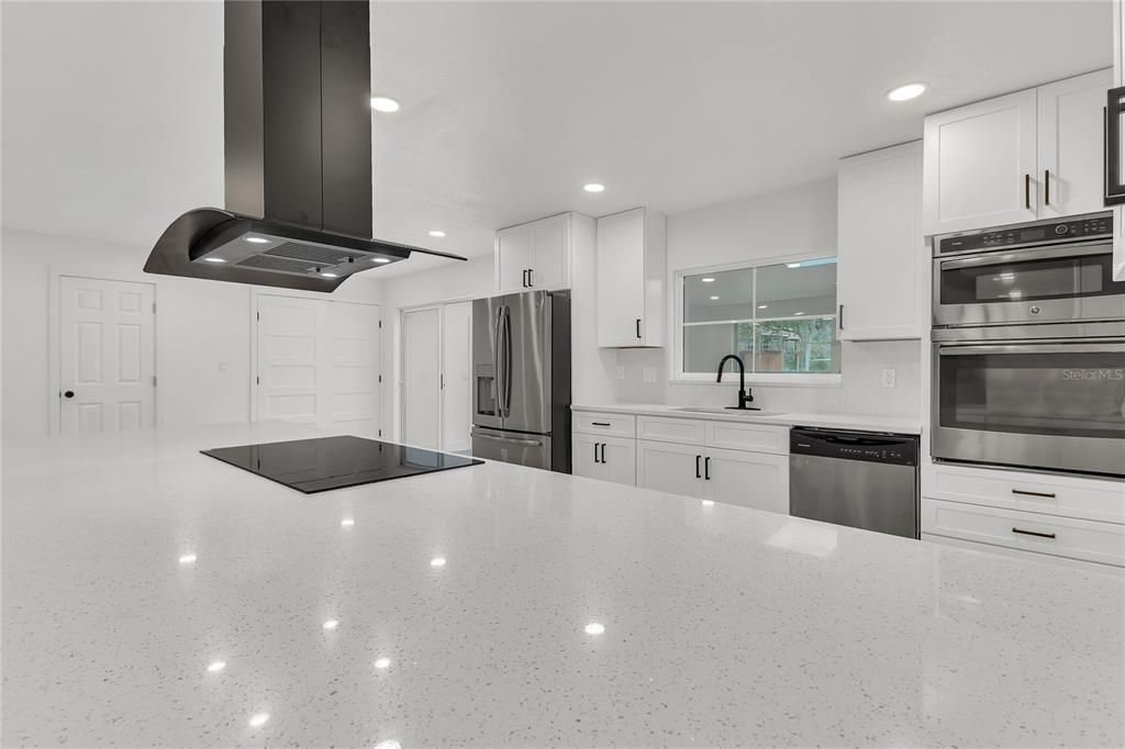 For Sale: $470,000 (4 beds, 2 baths, 2406 Square Feet)