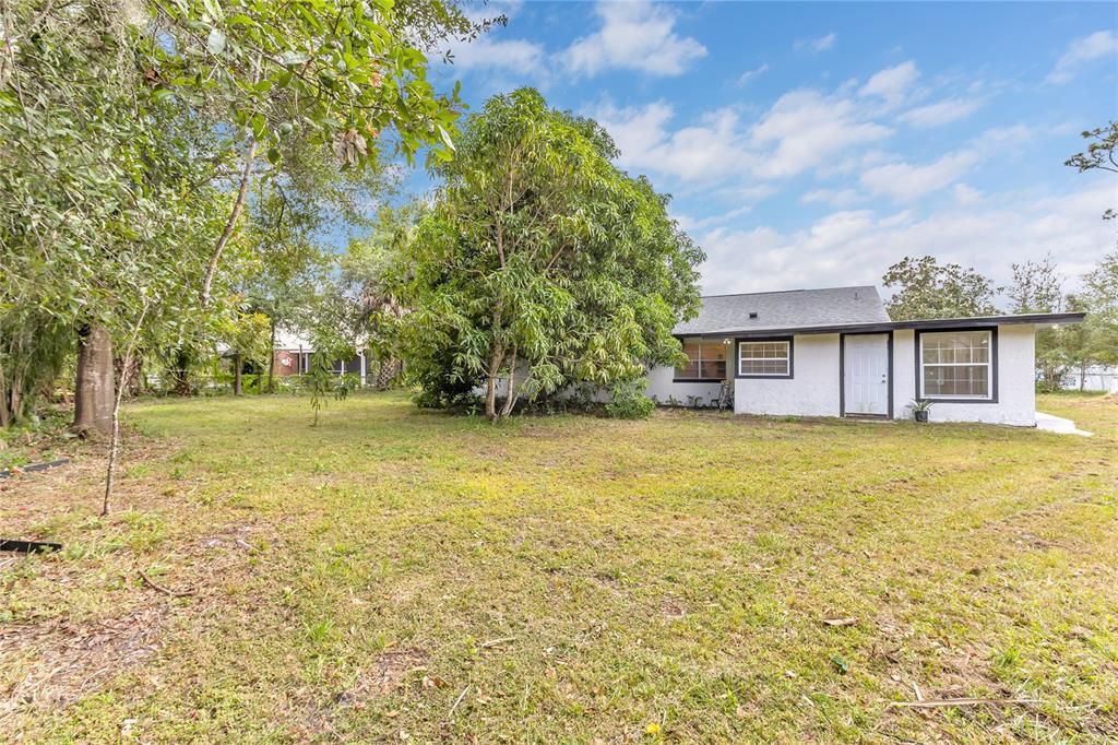 For Sale: $470,000 (4 beds, 2 baths, 2406 Square Feet)