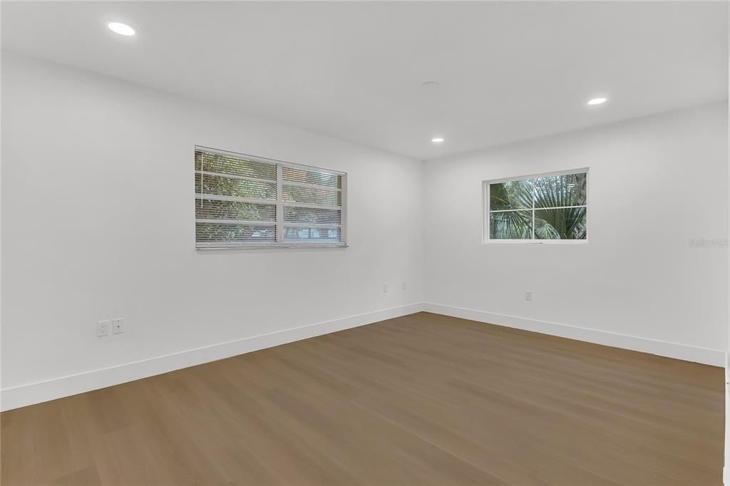 For Sale: $470,000 (4 beds, 2 baths, 2406 Square Feet)