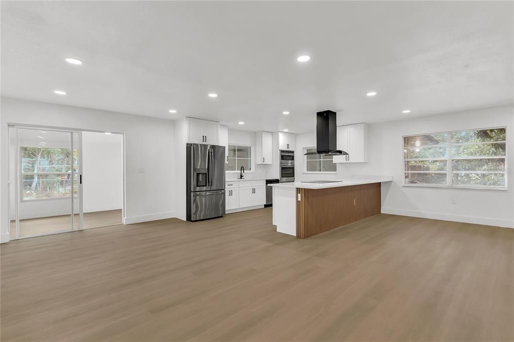 For Sale: $470,000 (4 beds, 2 baths, 2406 Square Feet)