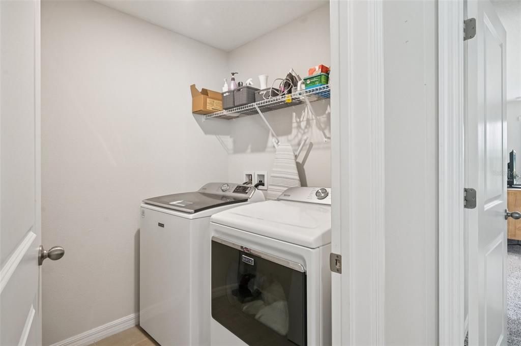 For Sale: $325,000 (3 beds, 2 baths, 1539 Square Feet)