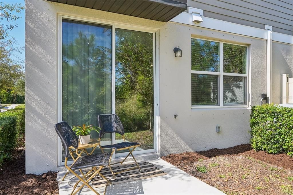 For Sale: $325,000 (3 beds, 2 baths, 1539 Square Feet)