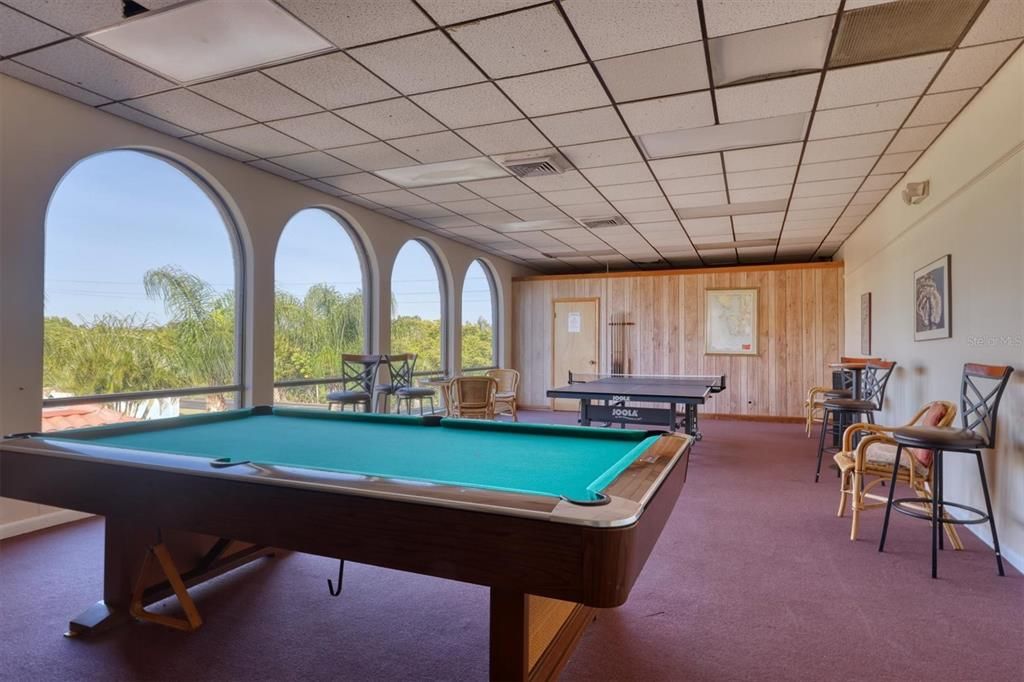 For Sale: $200,000 (2 beds, 2 baths, 1147 Square Feet)