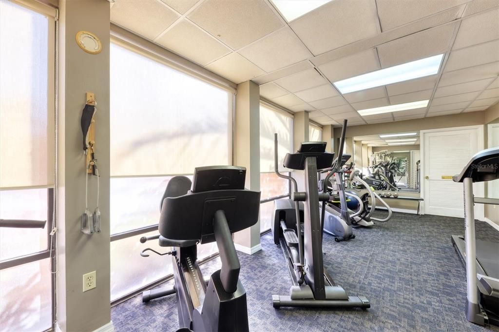 For Sale: $200,000 (2 beds, 2 baths, 1147 Square Feet)