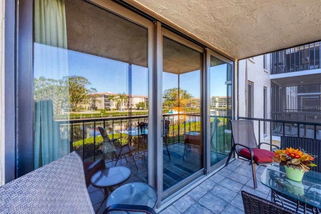 For Sale: $200,000 (2 beds, 2 baths, 1147 Square Feet)