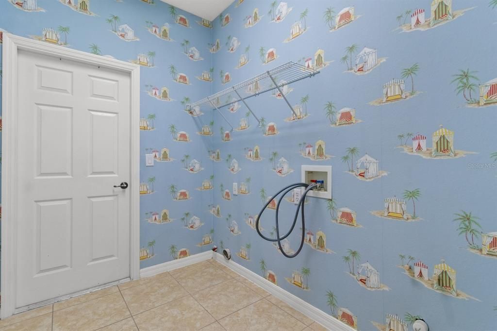 En Venta: $359,000 (3 camas, 2 baños, 2161 Pies cuadrados)