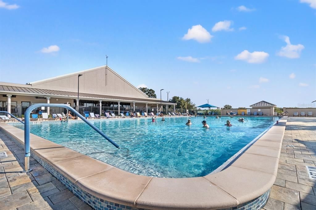 En Venta: $359,000 (3 camas, 2 baños, 2161 Pies cuadrados)