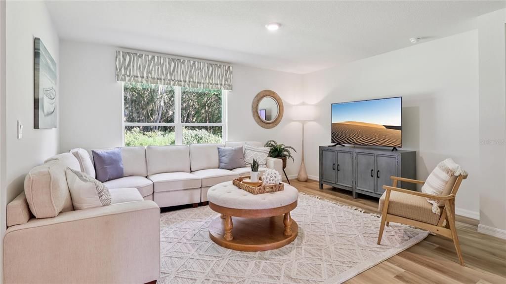 For Sale: $332,070 (4 beds, 2 baths, 1828 Square Feet)