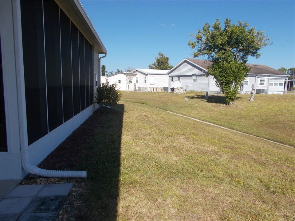 合同活跃: $199,900 (2 贝兹, 2 浴室, 1445 平方英尺)