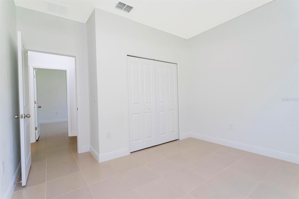 For Rent: $1,850 (4 beds, 2 baths, 1578 Square Feet)