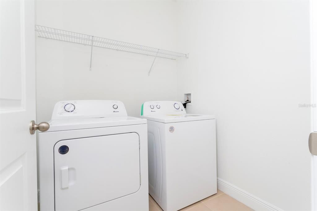 For Rent: $1,850 (4 beds, 2 baths, 1578 Square Feet)