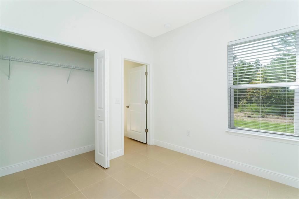 For Rent: $1,850 (4 beds, 2 baths, 1578 Square Feet)