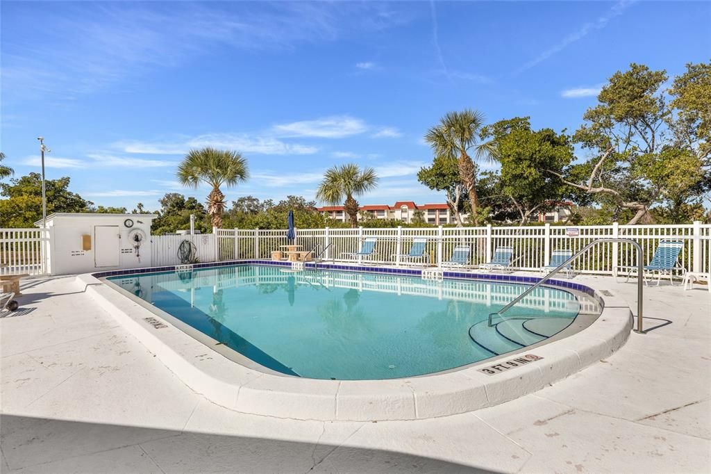 待售: $210,000 (2 贝兹, 1 浴室, 1000 平方英尺)