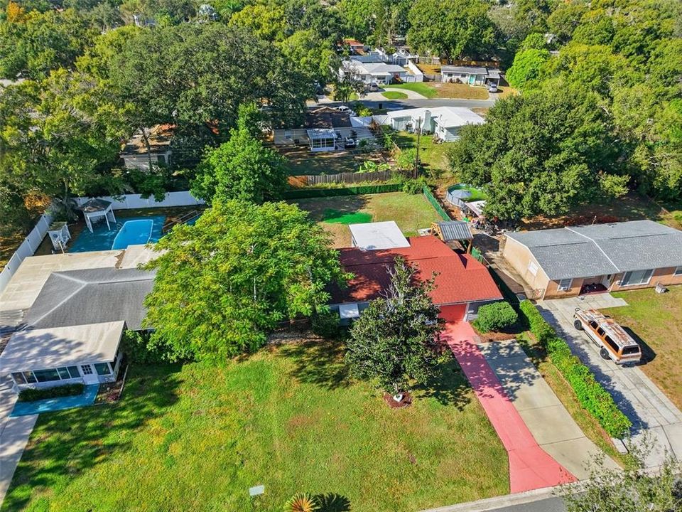 Под контрактом: $299,000 (2 спален, 1 ванн, 1061 Квадратных фут)