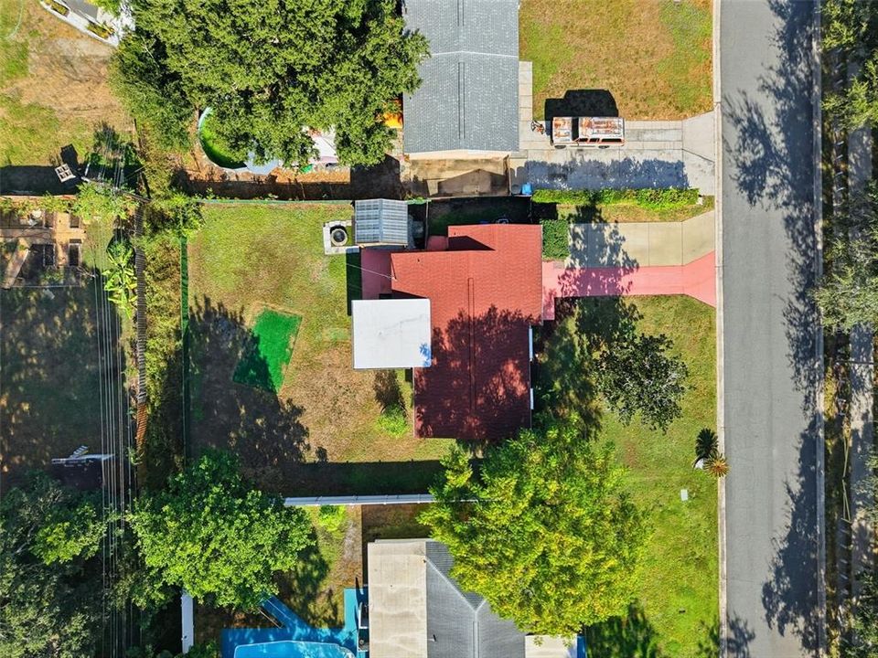 Под контрактом: $299,000 (2 спален, 1 ванн, 1061 Квадратных фут)