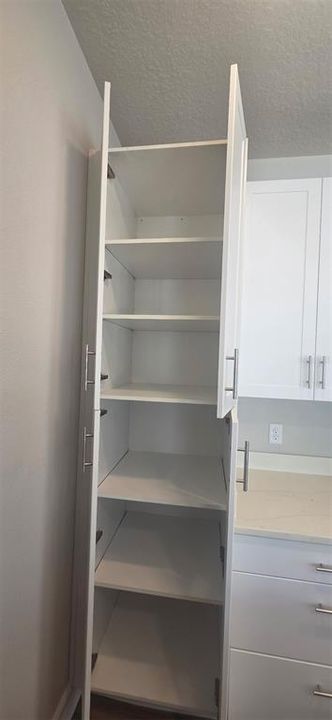 出租: $2,345 (3 贝兹, 2 浴室, 1898 平方英尺)