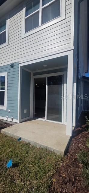 出租: $2,345 (3 贝兹, 2 浴室, 1898 平方英尺)