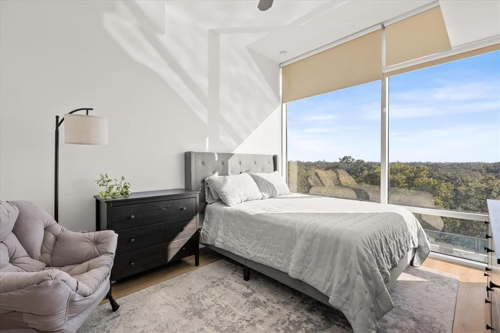 For Sale: $284,990 (2 beds, 2 baths, 1198 Square Feet)