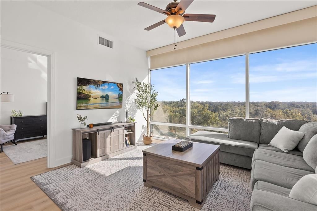 For Sale: $284,990 (2 beds, 2 baths, 1198 Square Feet)