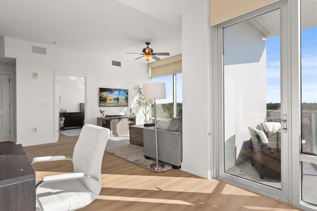 For Sale: $284,990 (2 beds, 2 baths, 1198 Square Feet)