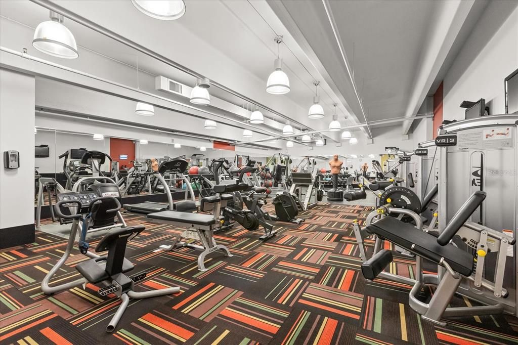 For Sale: $284,990 (2 beds, 2 baths, 1198 Square Feet)