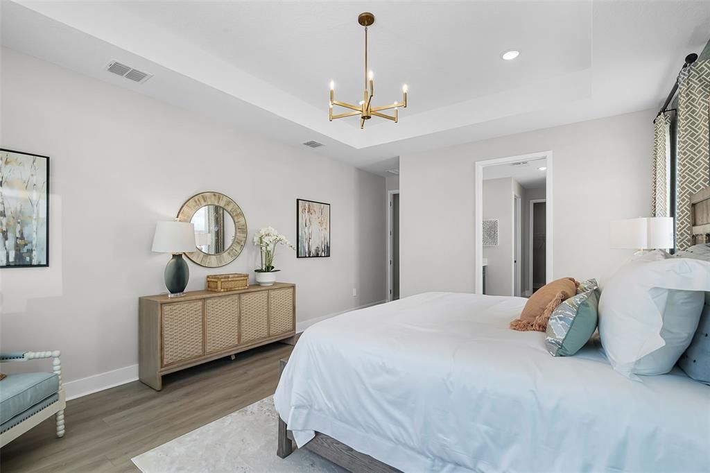 En Venta: $629,999 (4 camas, 2 baños, 3047 Pies cuadrados)