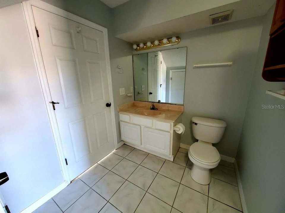 En Renta: $2,535 (3 camas, 3 baños, 1668 Pies cuadrados)