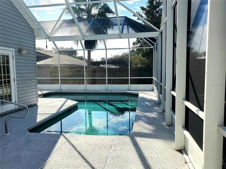 В аренду: $2,535 (3 спален, 3 ванн, 1668 Квадратных фут)